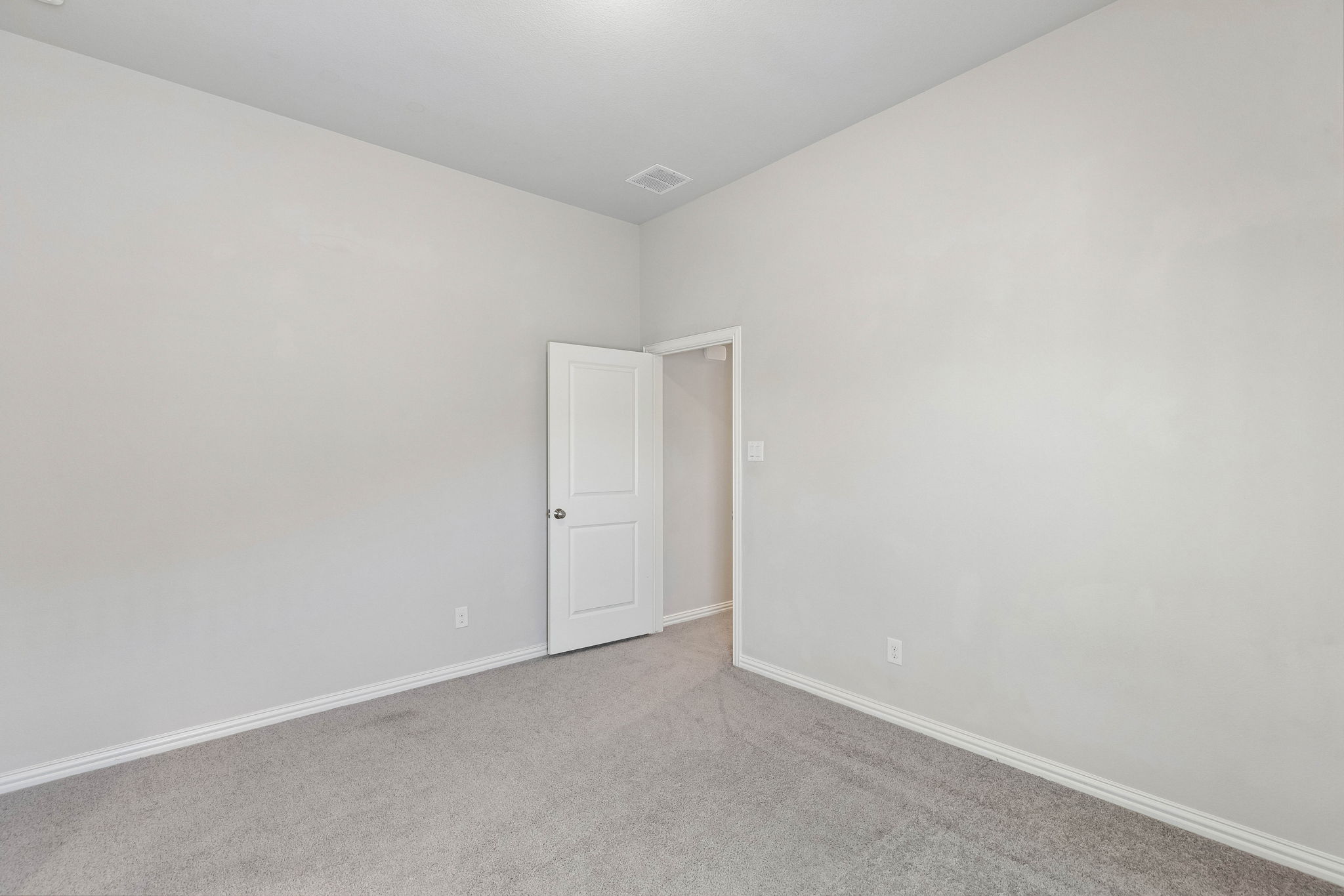 2111Longmont_037