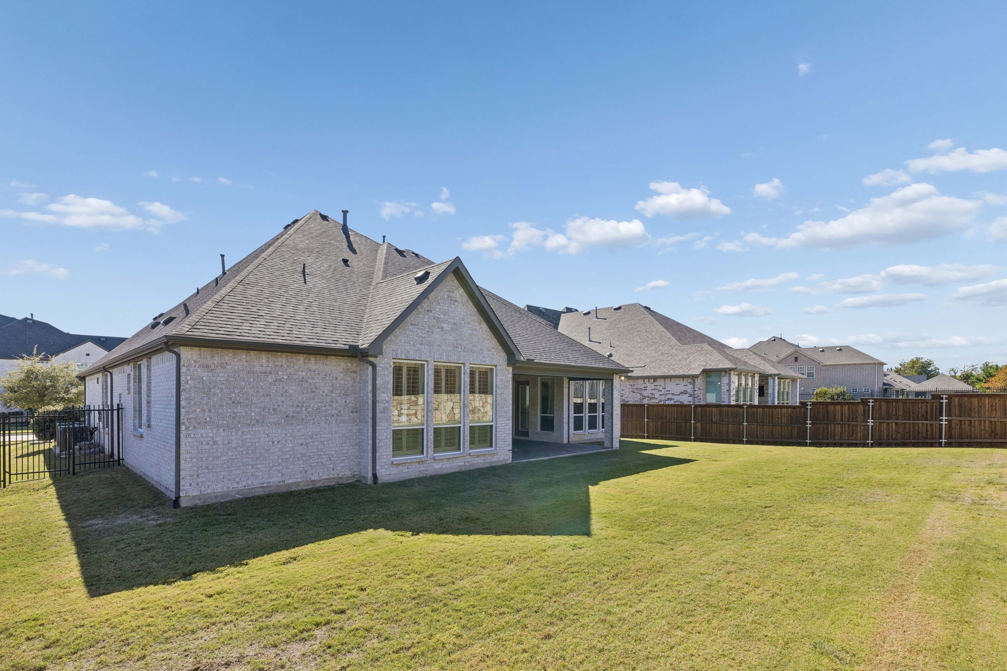2111Longmont_041