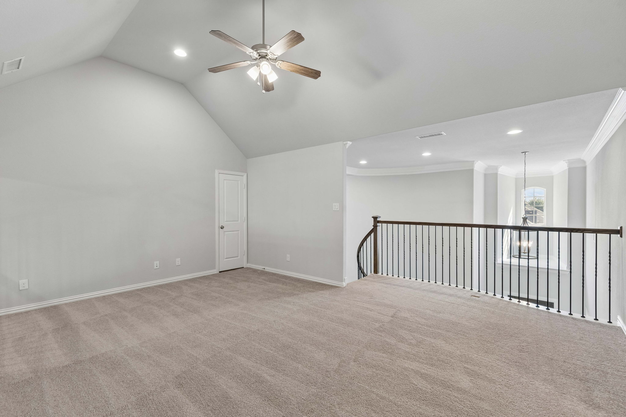 2111Longmont_032