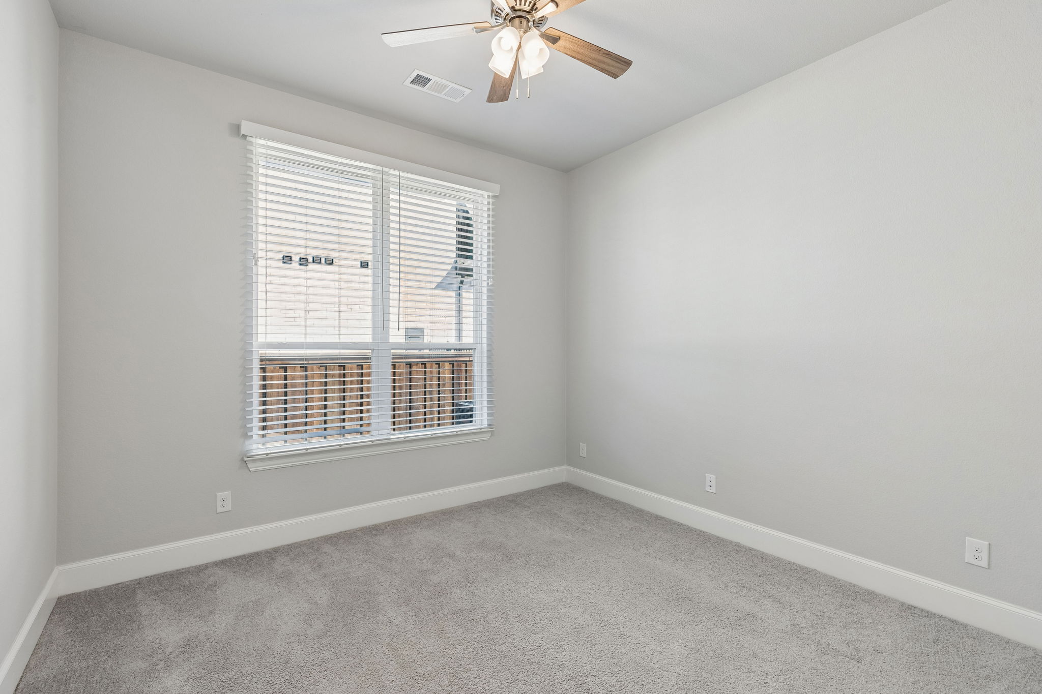 2111Longmont_028