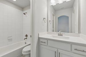 2111Longmont_038