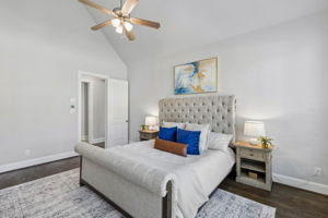 2111Longmont_020