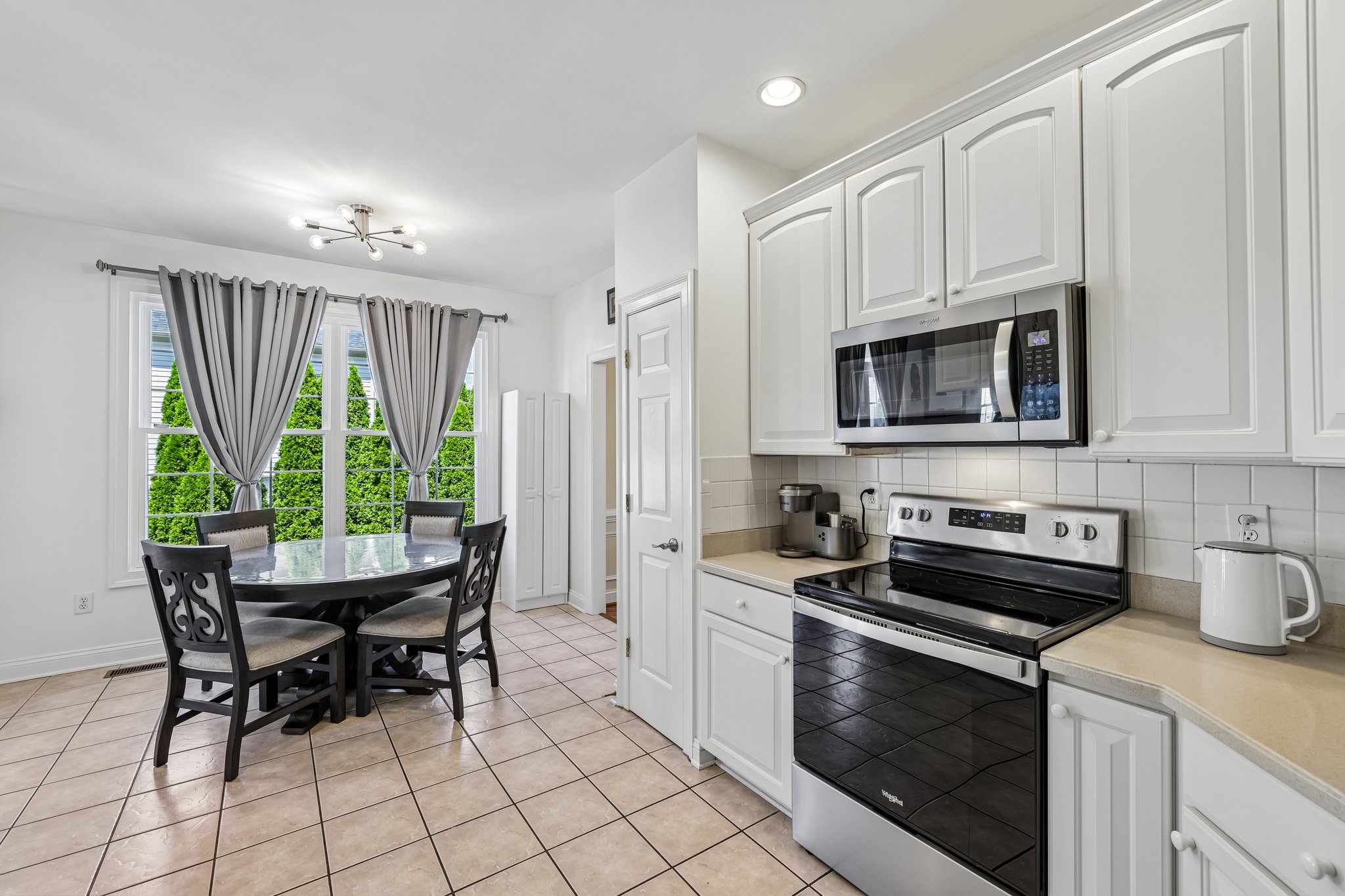 Hickory Forest Way-S2608-020.jpg