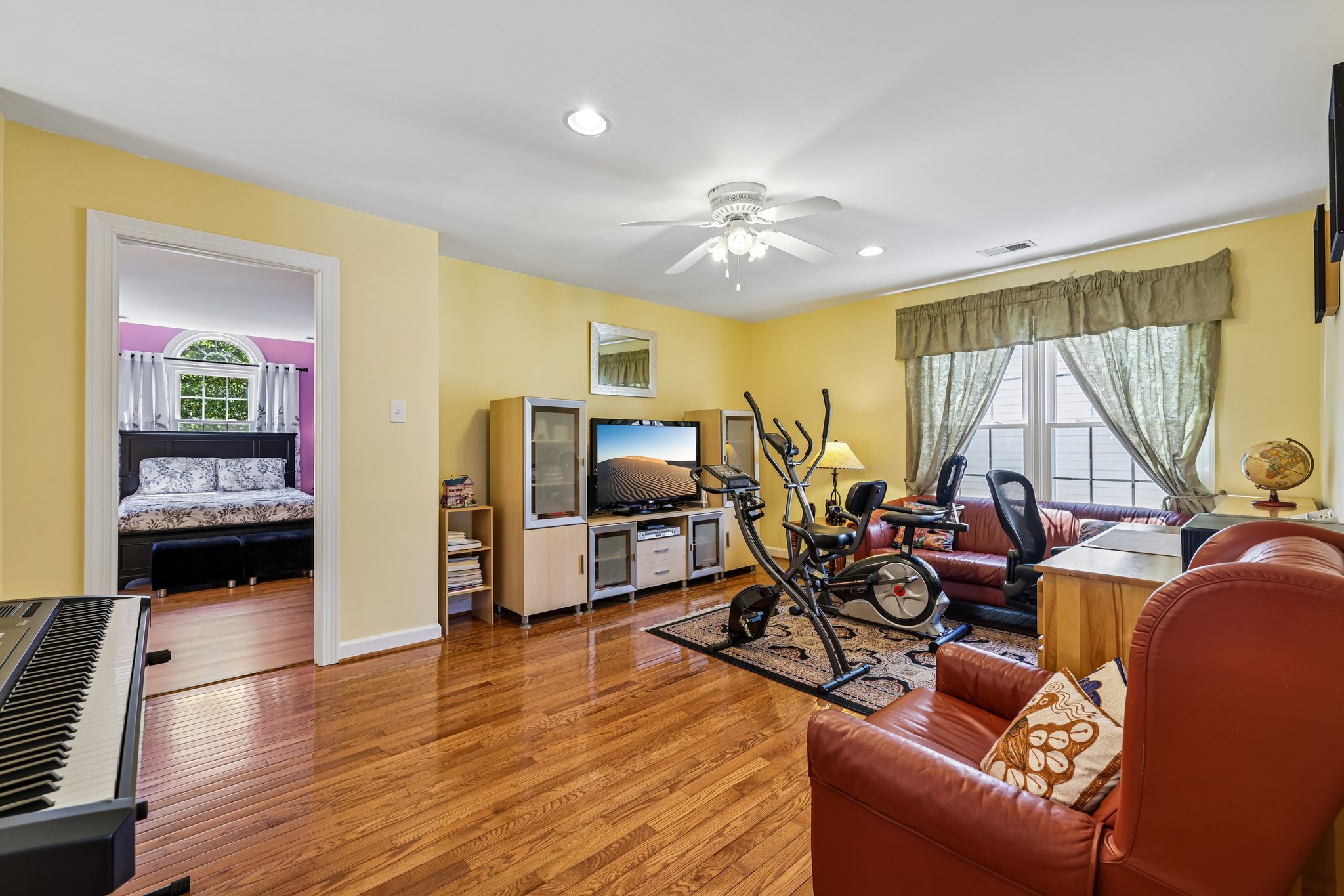 Hickory Forest Way-S2608-047.jpg