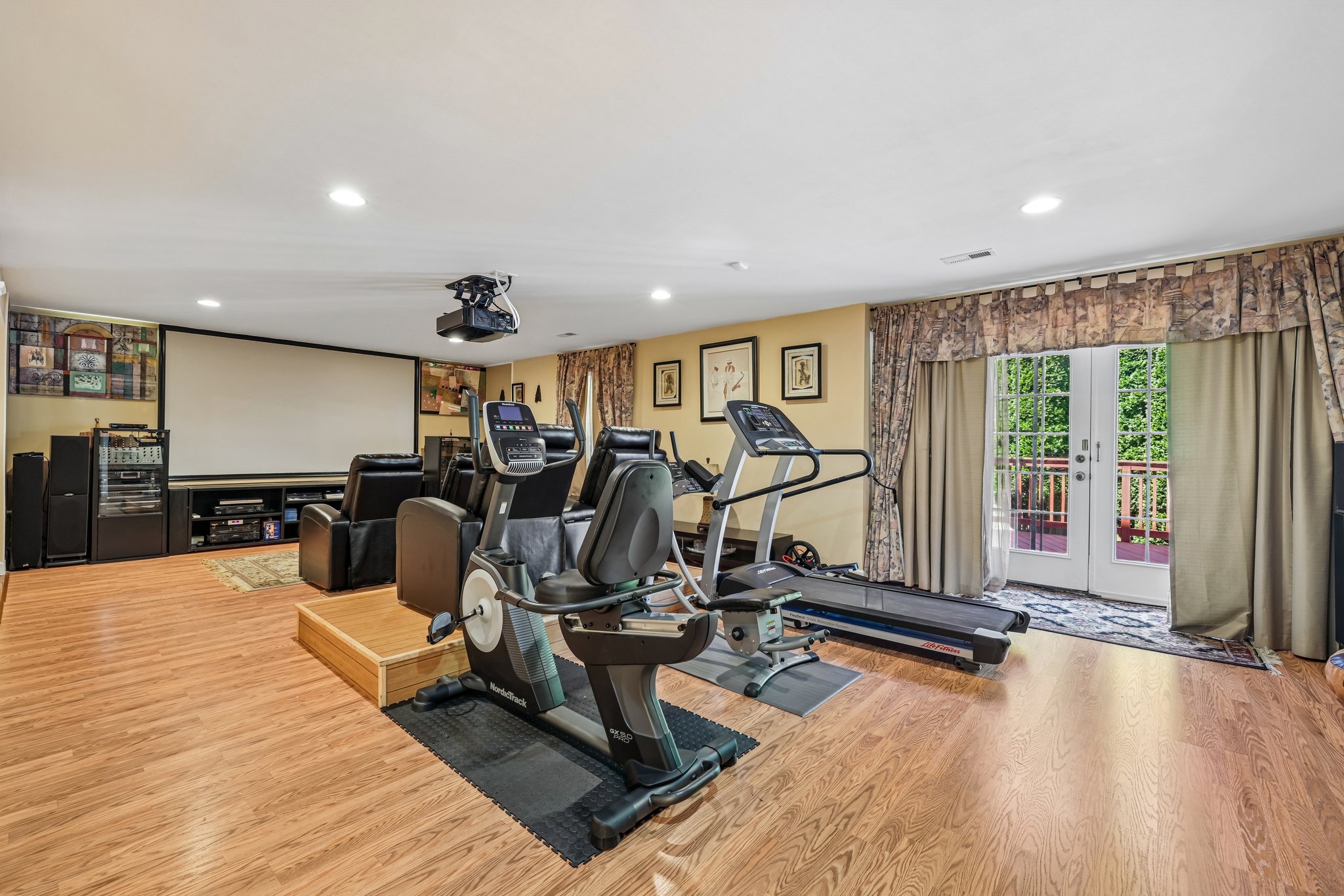 Hickory Forest Way-S2608-055.jpg