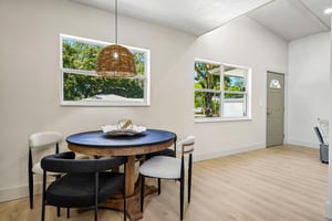 25th St S-S1310-015.jpg