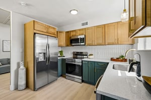 25th St S-S1310-020.jpg