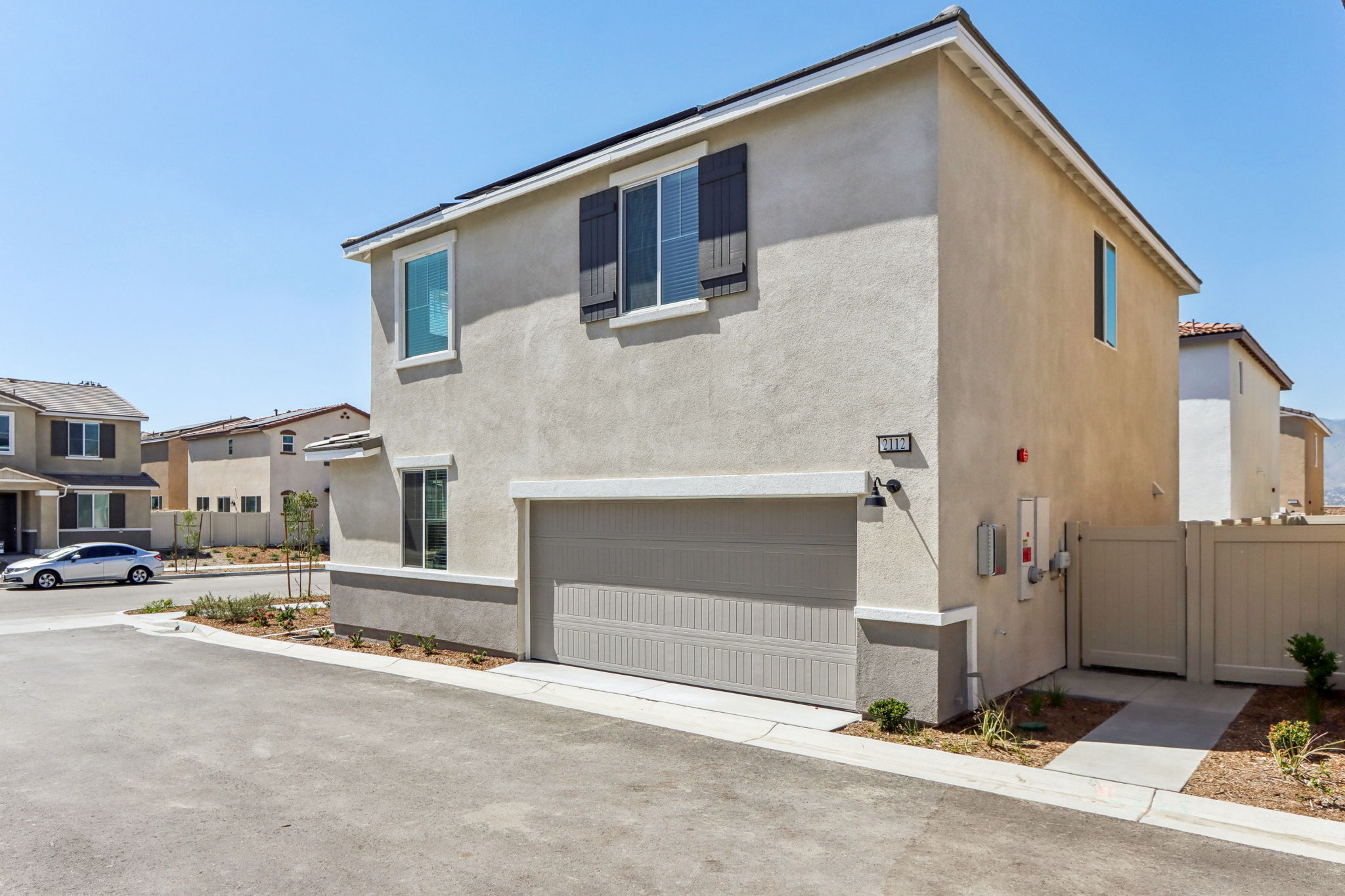 SoCal- Willow at Live Oak- 2112 Bergamot St Redlands CA 92374-033