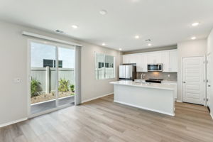 SoCal- Willow at Live Oak- 2112 Bergamot St Redlands CA 92374-009