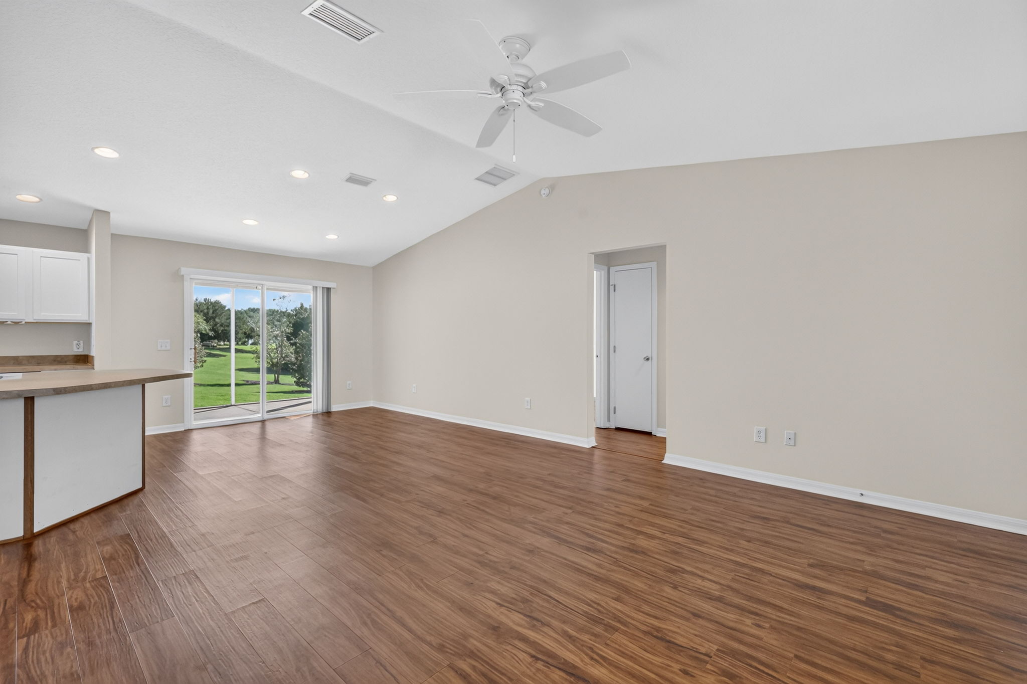 Living/Dining Room
