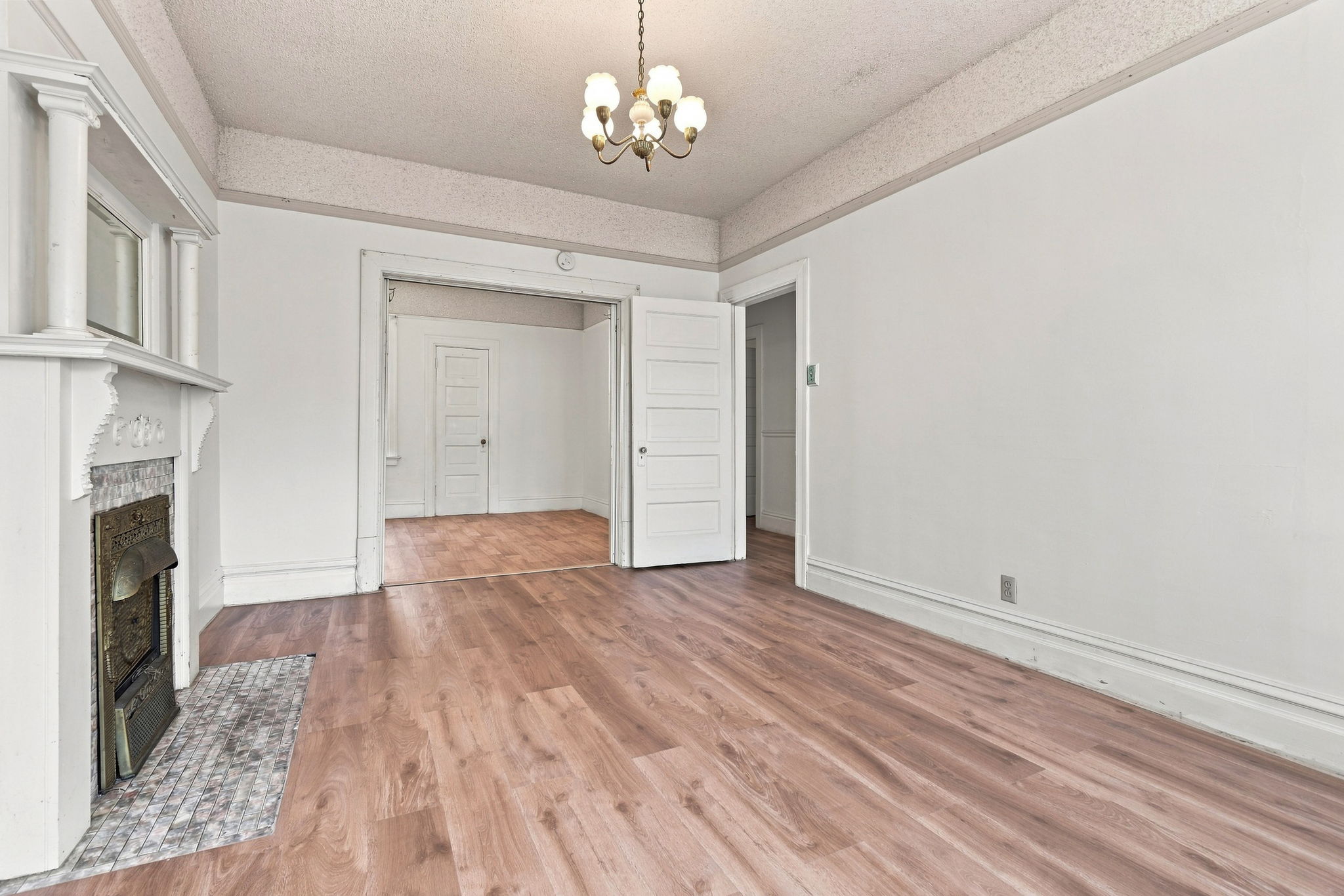 010_F8_2112 Mason St 2112-2116