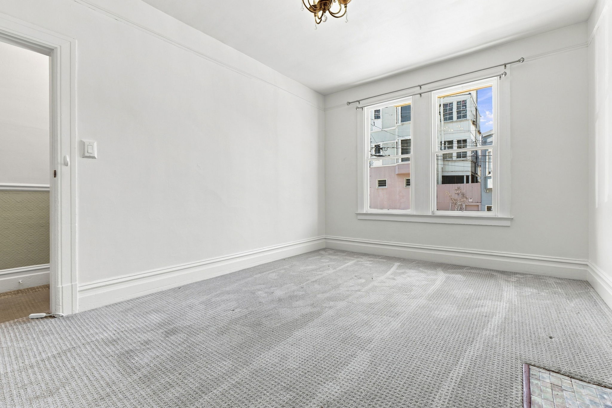 023_F8_2112 Mason St 2112-2116