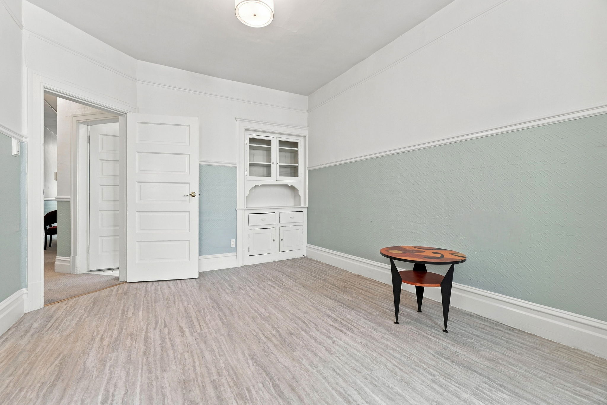 027_F8_2112 Mason St 2112-2116