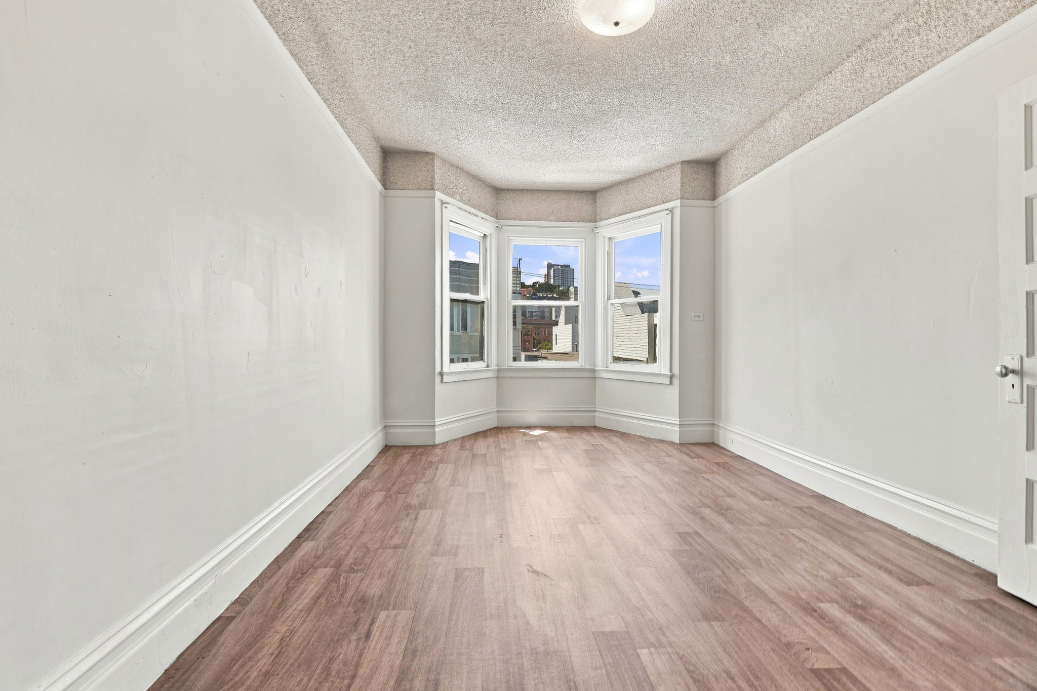 046_F8_2112 Mason St 2112-2116