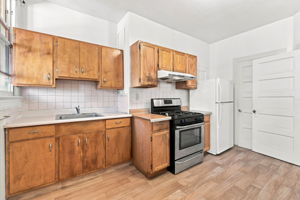 012_F8_2112 Mason St 2112-2116