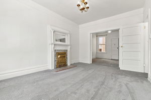 022_F8_2112 Mason St 2112-2116