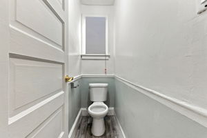 057_F8_2112 Mason St 2112-2116