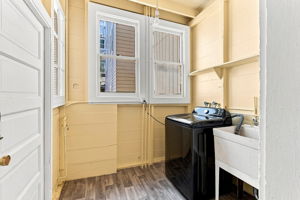 059_F8_2112 Mason St 2112-2116