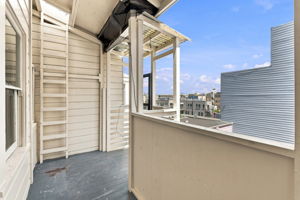 067_F8_2112 Mason St 2112-2116