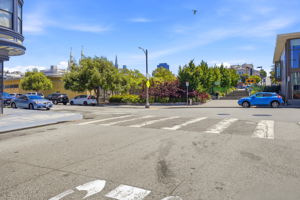 075_F8_2112 Mason St 2112-2116