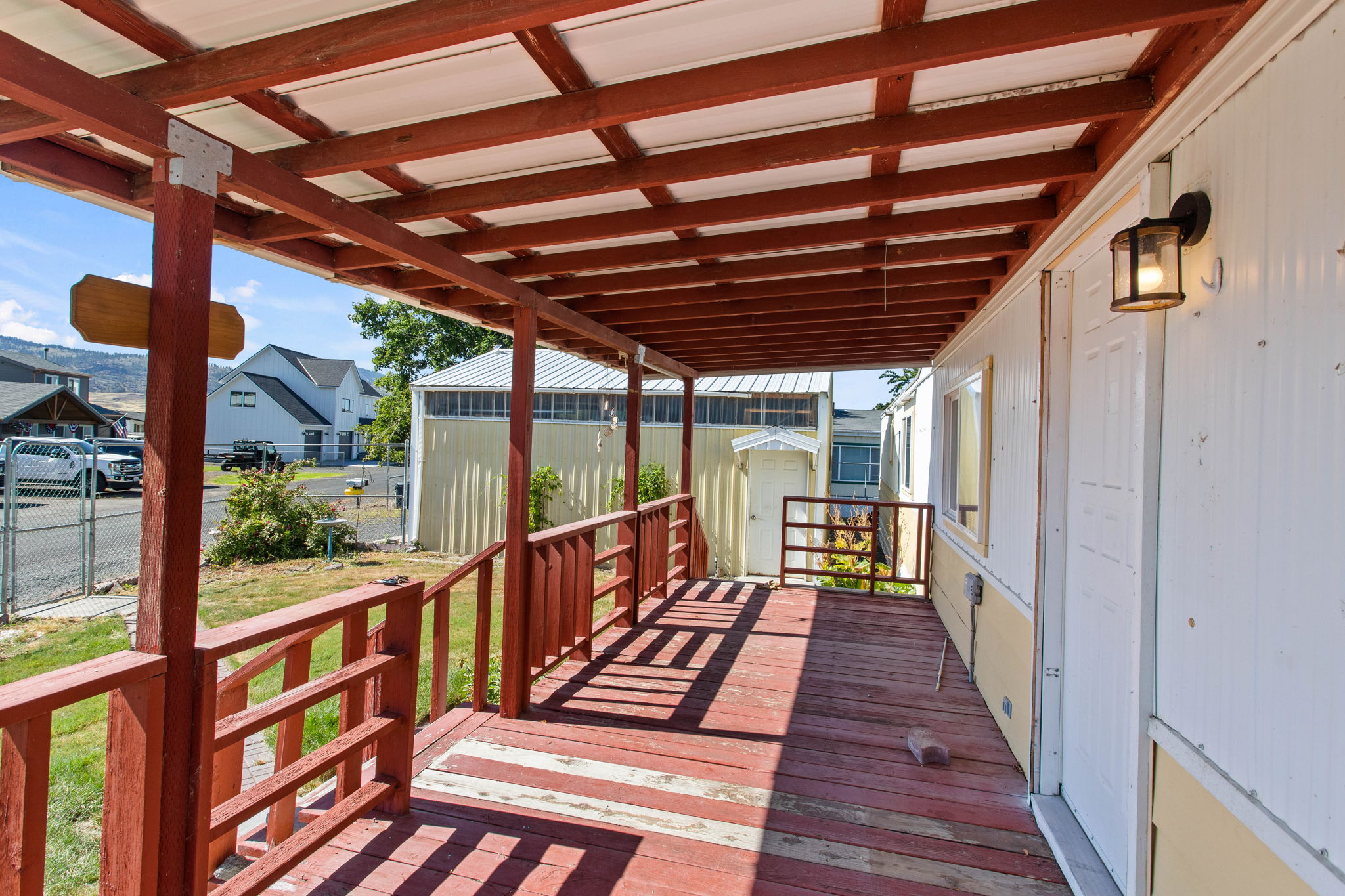 Photo 4