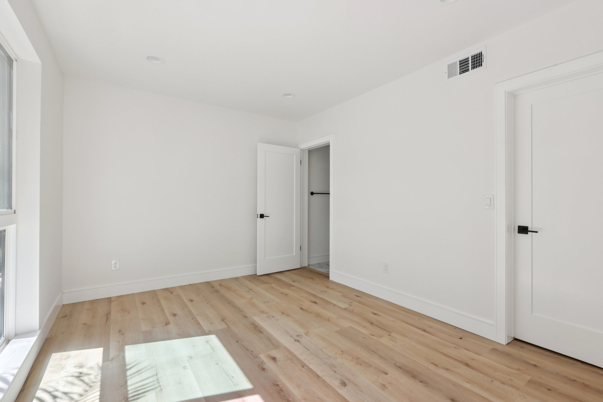 2113 Holly Dr 2111-1706-012.jpg