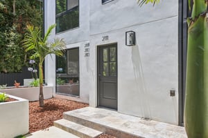 2113 Holly Dr 2113.5-1706-005.jpg