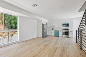 2113 Holly Dr 2113.5-1706-006.jpg