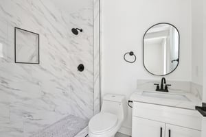 2113 Holly Dr 2113.5-1706-010.jpg