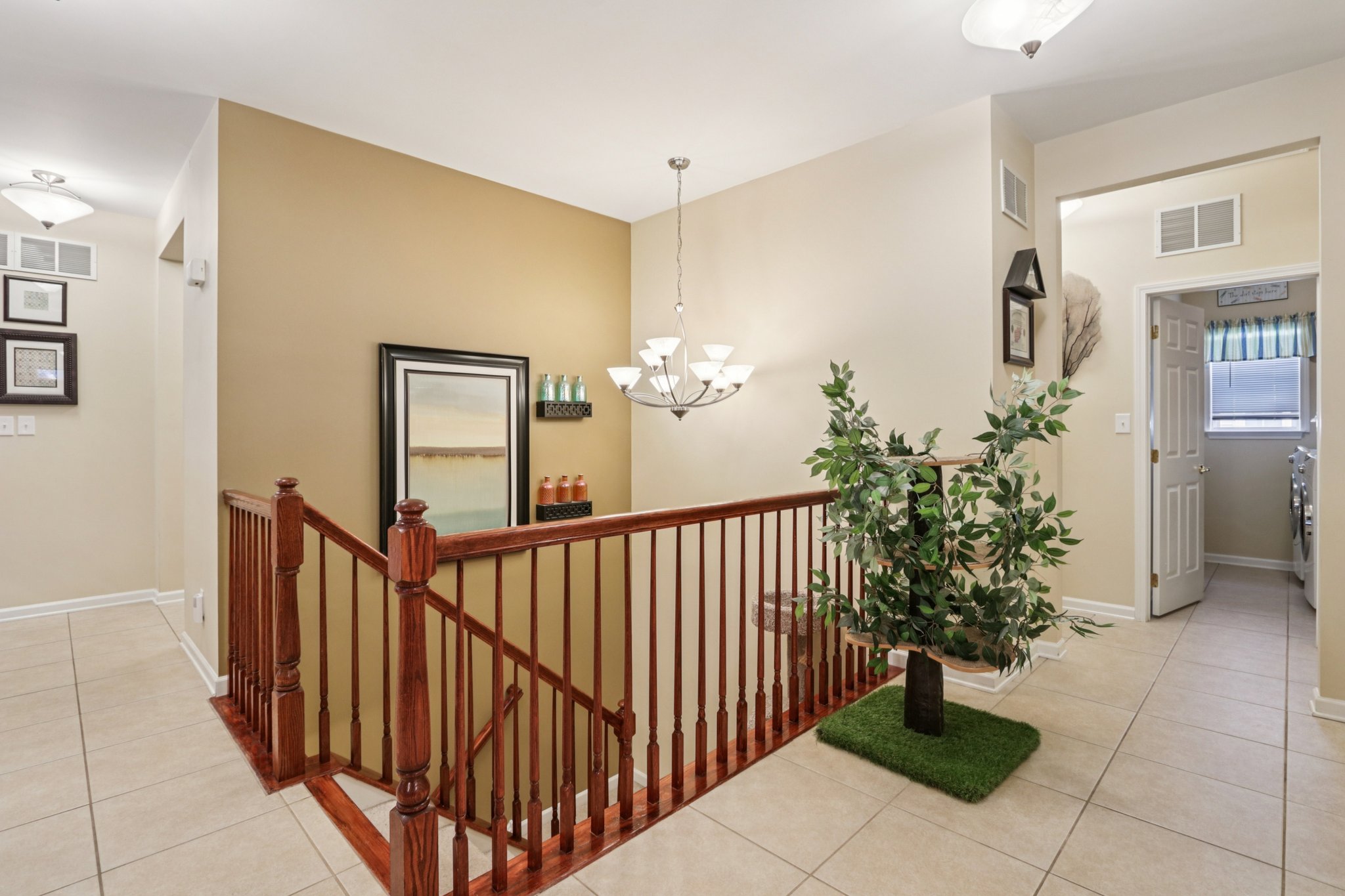 Kingsview Rd-S3103-035.jpg