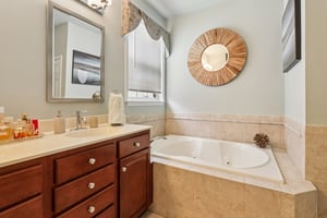 Kingsview Rd-S3103-045.jpg