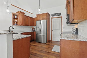  Photo 9