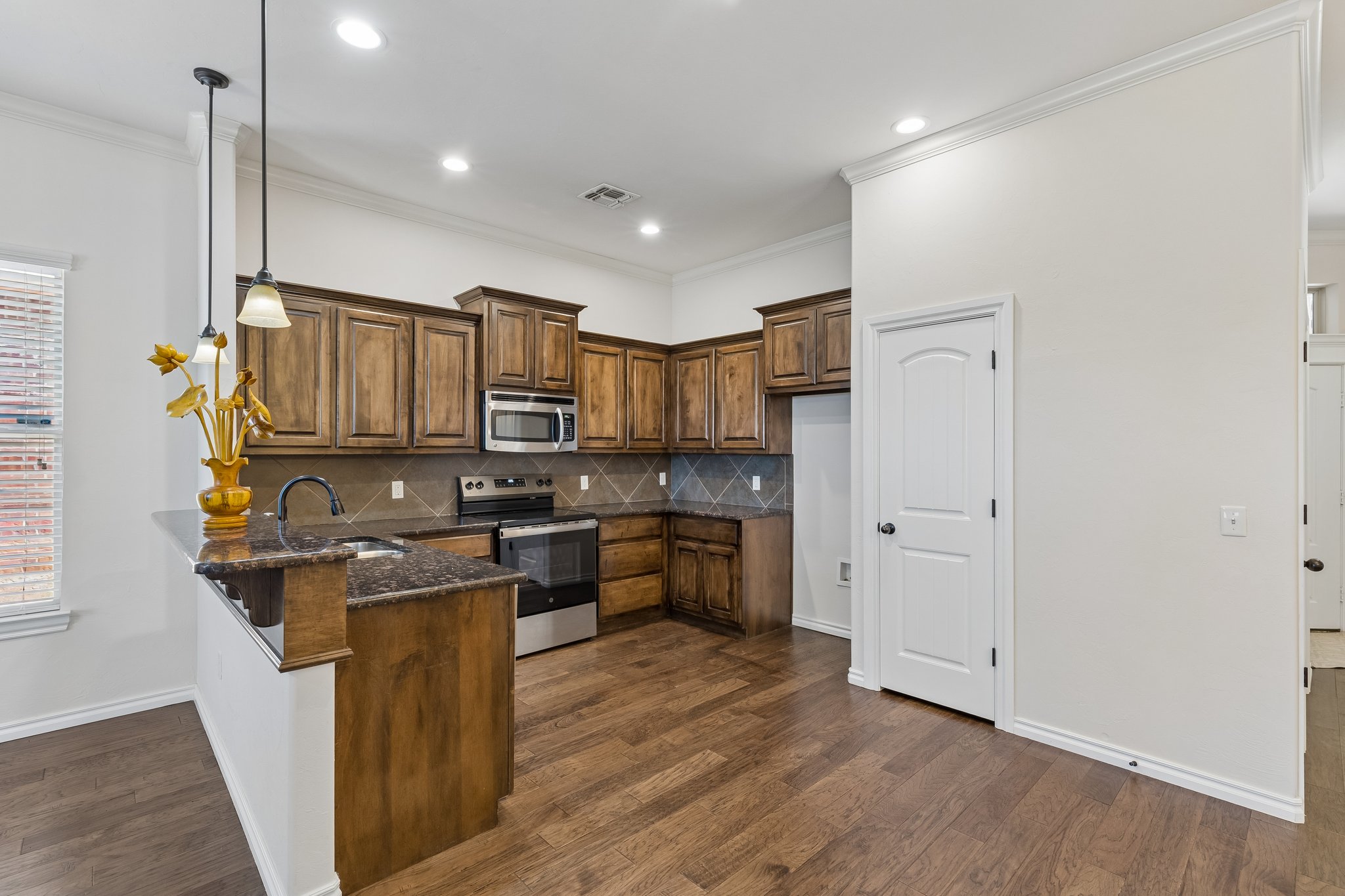 2113 NW 158th St_016.jpg