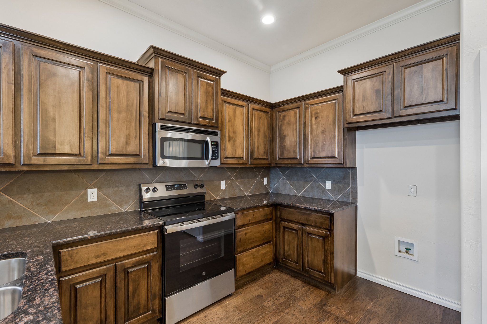 2113 NW 158th St_020.jpg