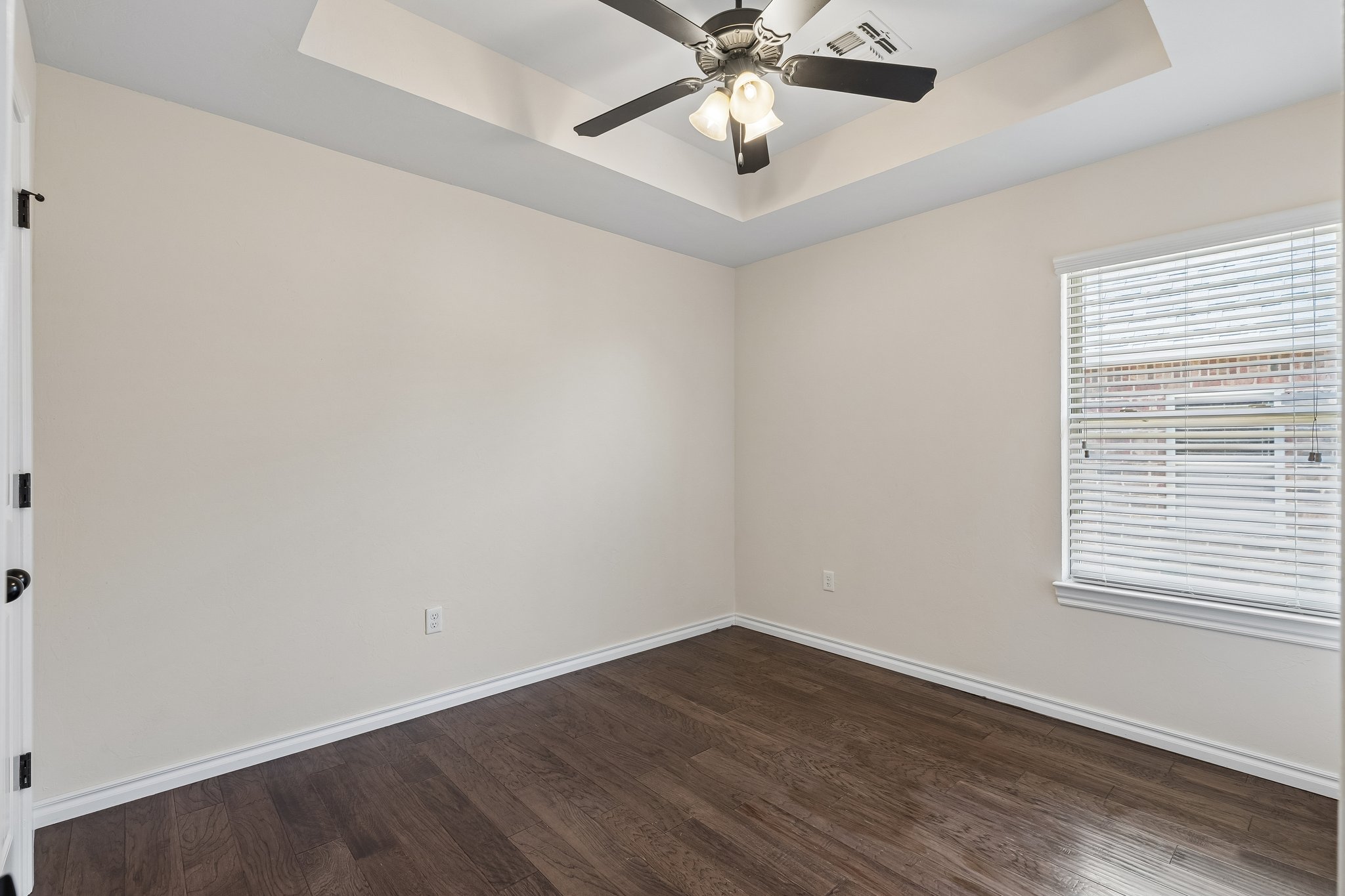2113 NW 158th St_029.jpg