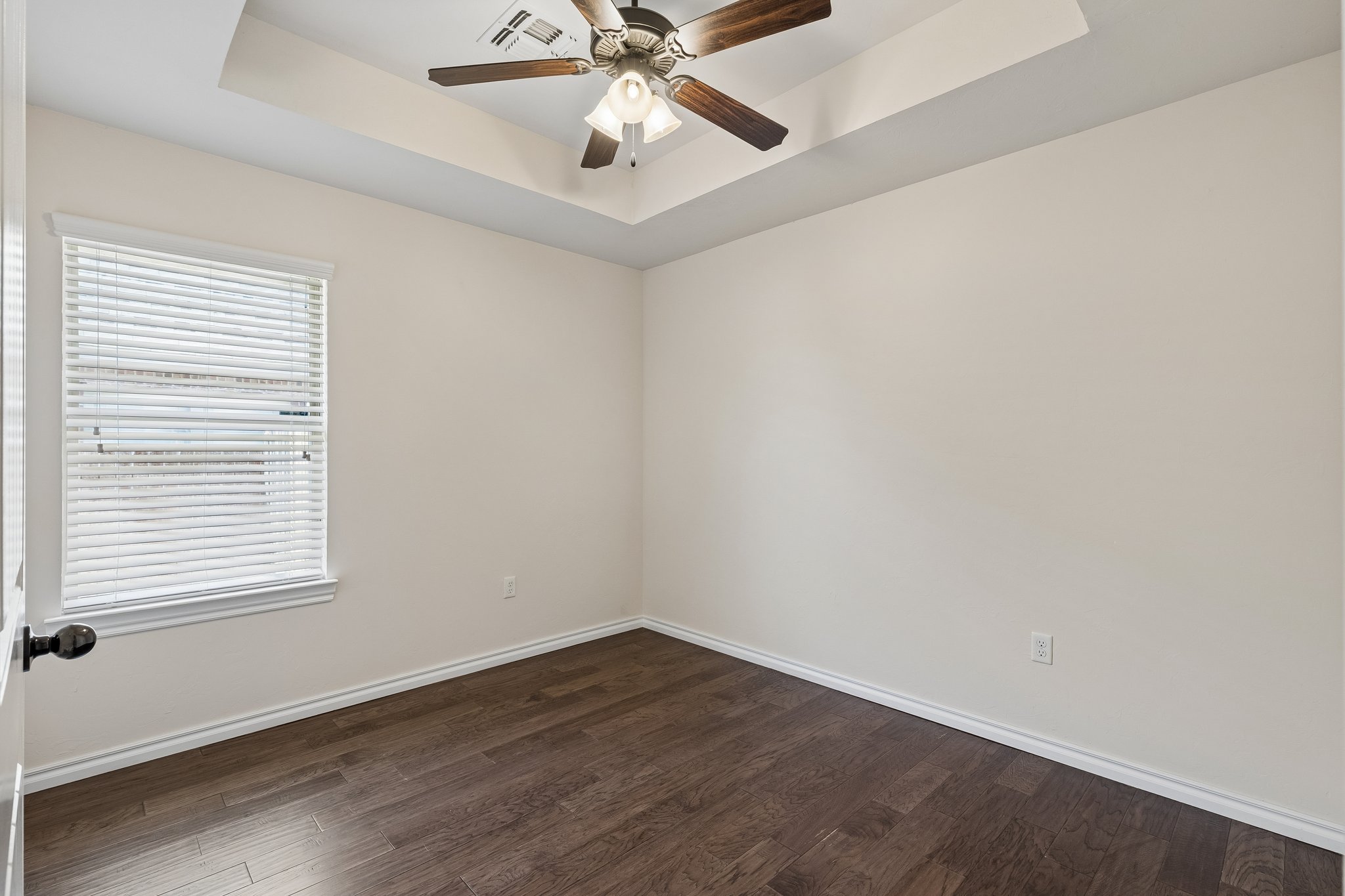 2113 NW 158th St_032.jpg