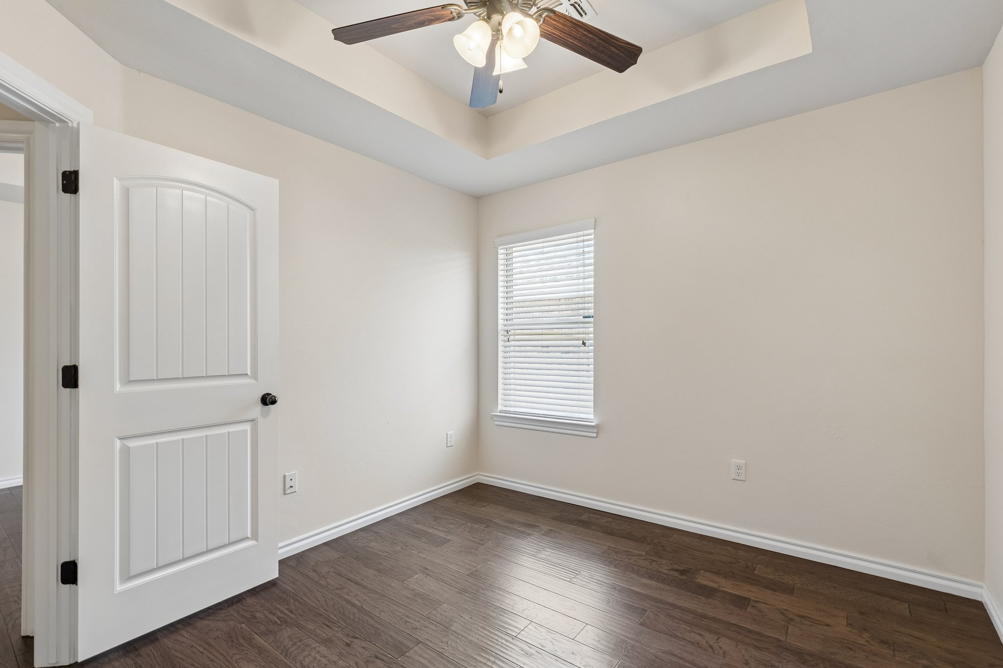 2113 NW 158th St_034.jpg