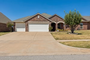 2113 NW 158th St_004.jpg