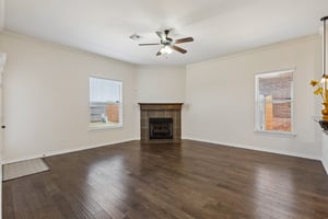 2113 NW 158th St_008.jpg
