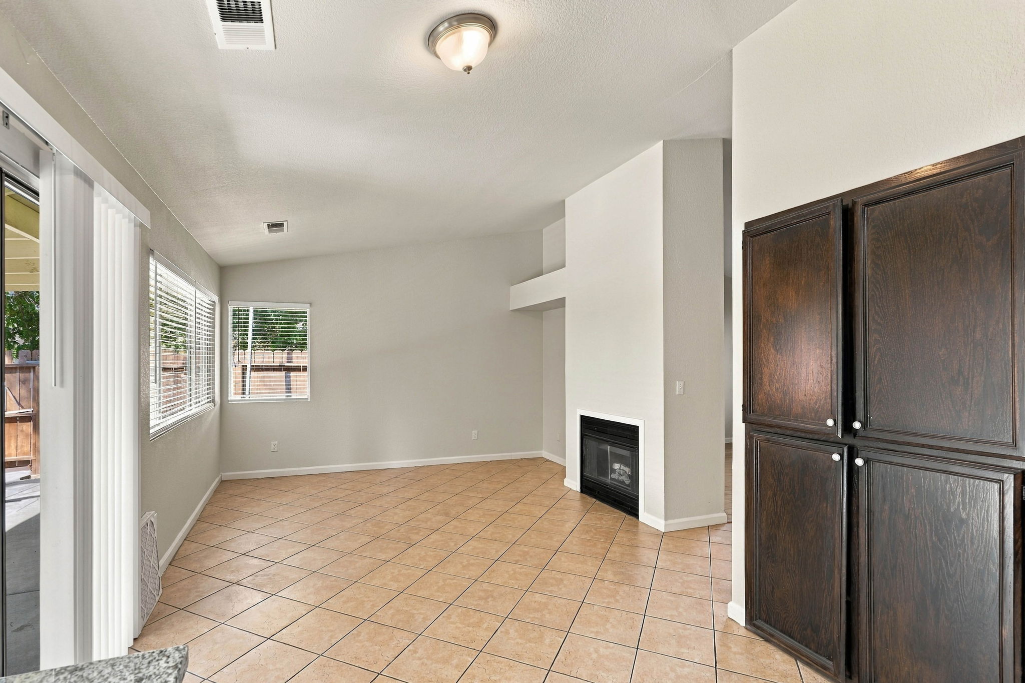 011_F8_2113 Shelby Creek Ct
