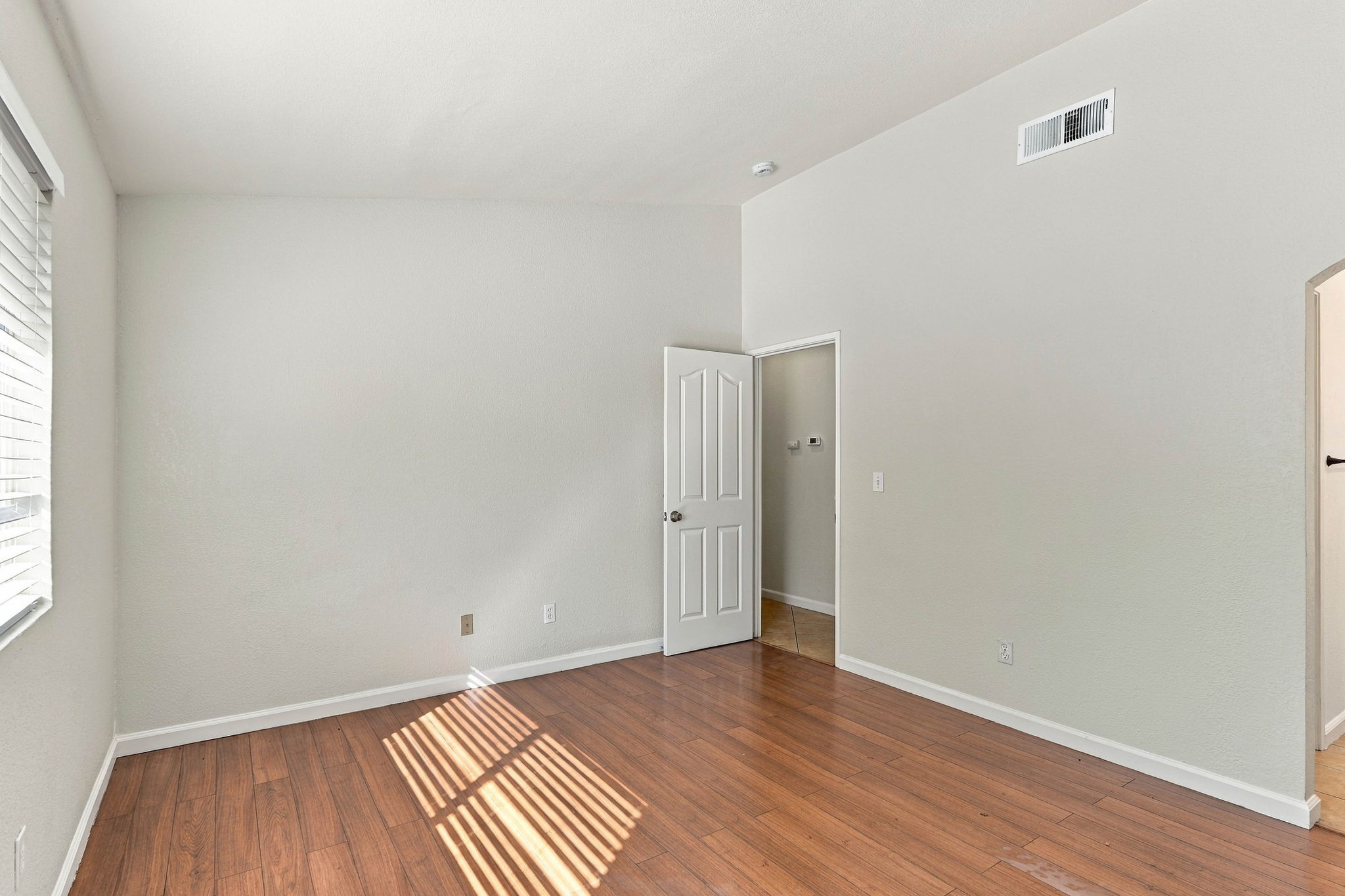 026_F8_2113 Shelby Creek Ct