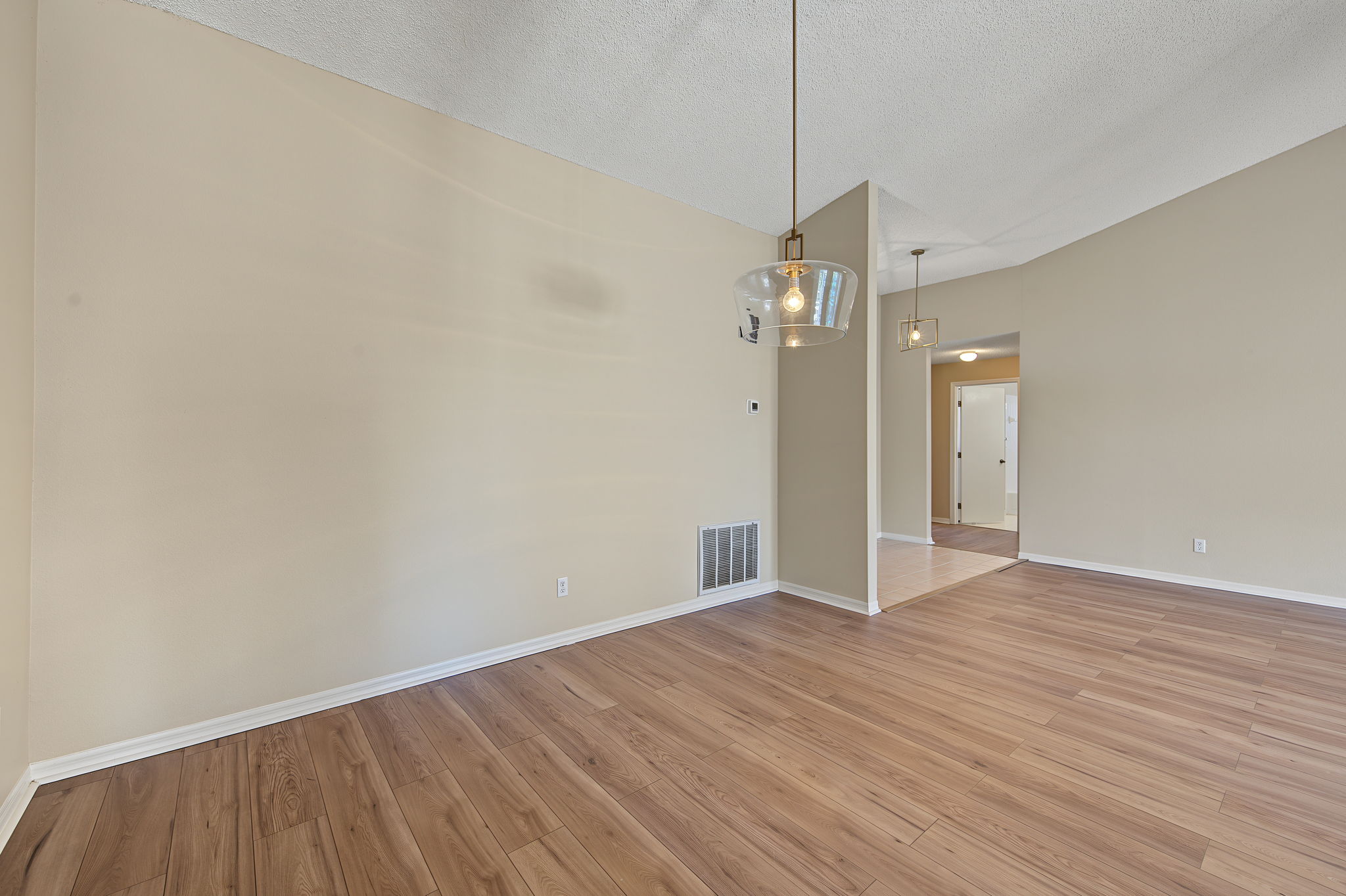 Dining Room2