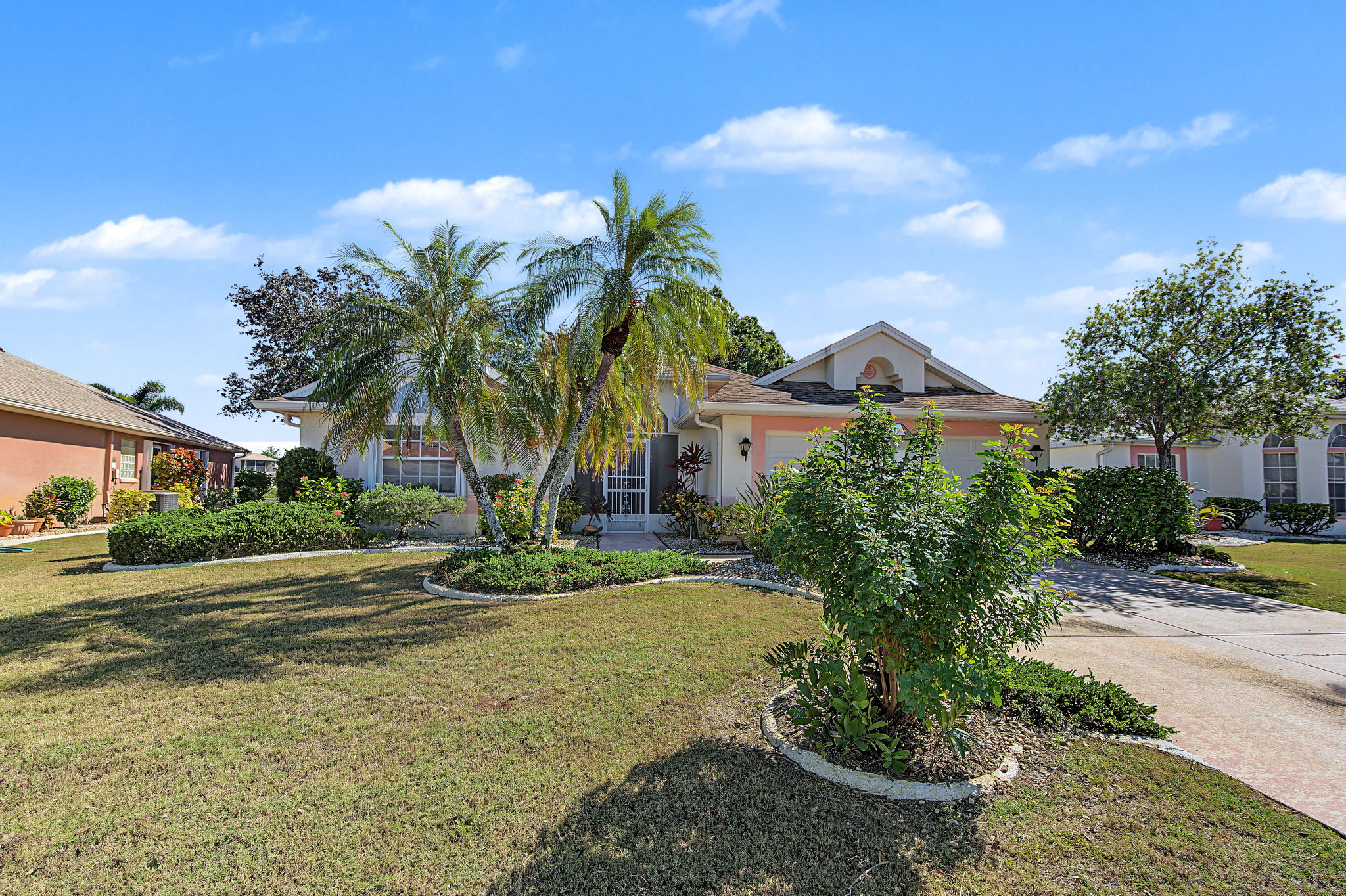 Front Exterior3