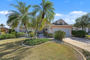 Front Exterior5