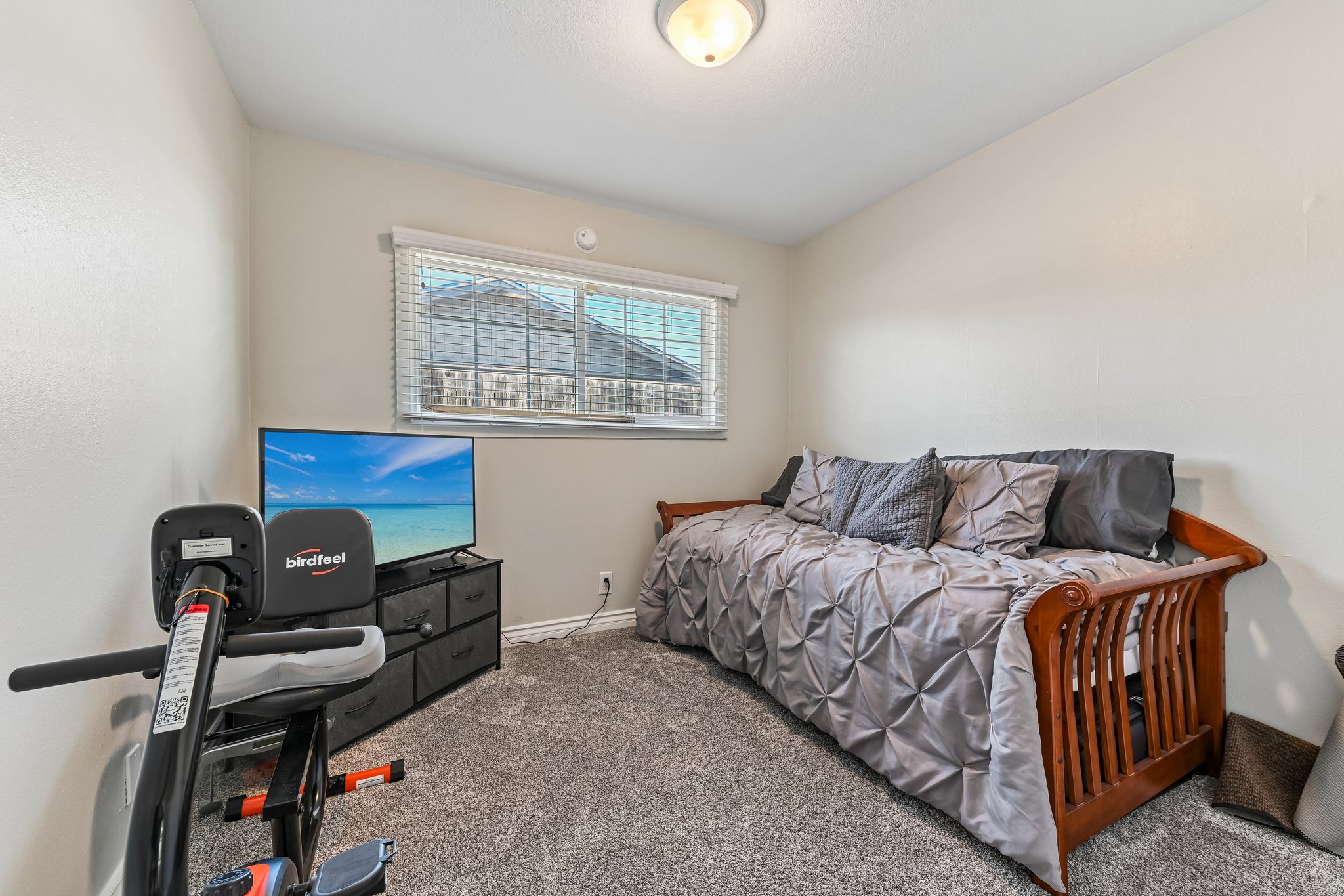 Edmore Ave-S1808-023.jpg