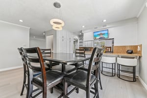 Edmore Ave-S1808-015.jpg