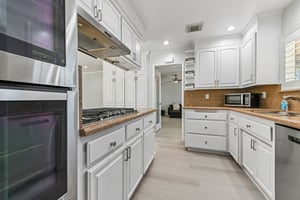 Edmore Ave-S1808-018.jpg