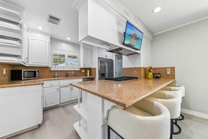 Edmore Ave-S1808-022.jpg
