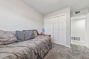 Edmore Ave-S1808-025.jpg