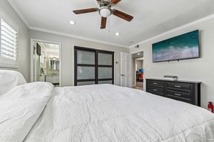 Edmore Ave-S1808-028.jpg